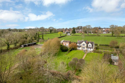 6.8 acres of House with Land for sale in Swepstone and Newton Burgoland