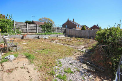 Building Plot for sale in Roos