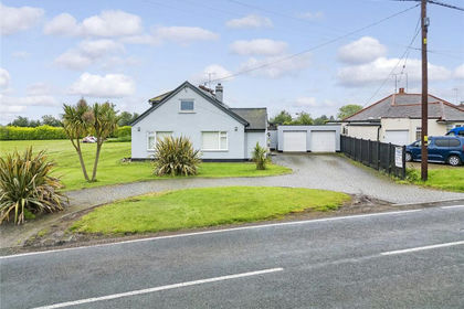 1.4 acres of House with Land for sale in Great Wakering