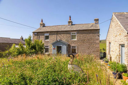 10.5 acres of Farmhouse for sale in Allendale