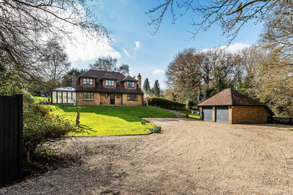 1 acre of House with Land for sale in Orpington
