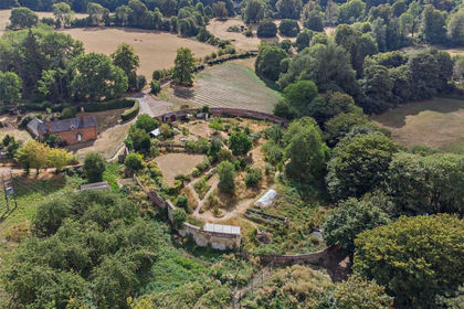 5.8 acres of House with Land for sale in Upton St. Leonards