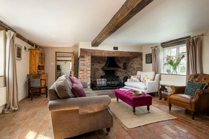 1.2 acres of Farmhouse for sale in Bolnhurst and Keysoe