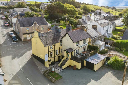 Pub for sale in Botwnnog