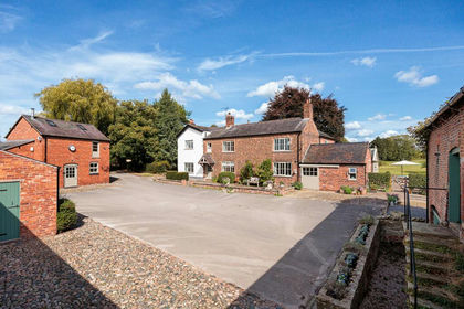 9 acres of Country Home for sale in Lower Withington