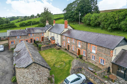 5.2 acres of Farmhouse for sale in Chittlehampton