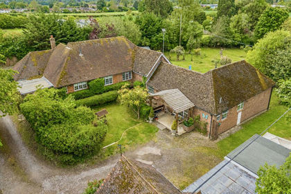 1.5 acres of House with Land for sale in Wooburn