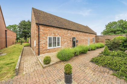 Barn Conversion for sale in Great Witley