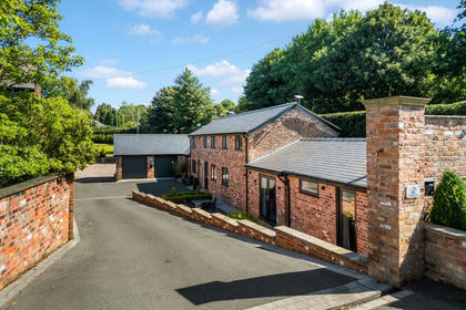 Barn Conversion for sale in Gawsworth