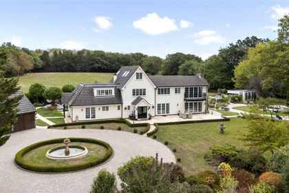 1.8 acres of House with Land for sale in Wivelsfield