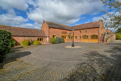 Barn Conversion for sale in Tasley