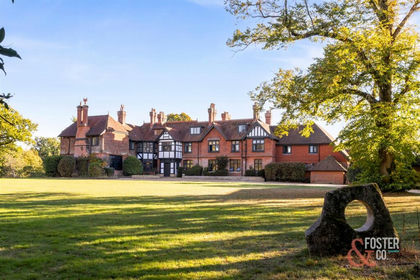 7.5 acres of Country Estate for sale in Woodmancote