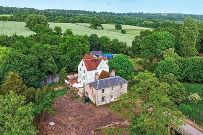 3.5 acres of Historic House for sale in Baylham