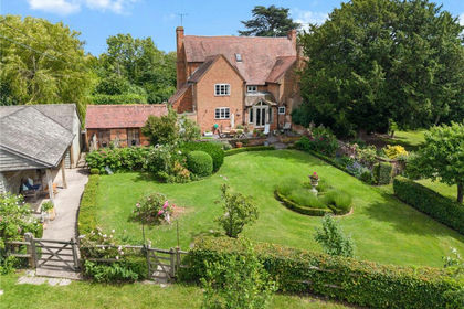 1.5 acres of Country Home for sale in Kington