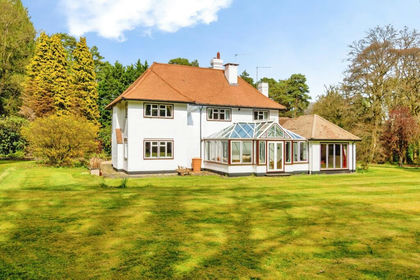 2 acres of House with Land for sale in Minstead