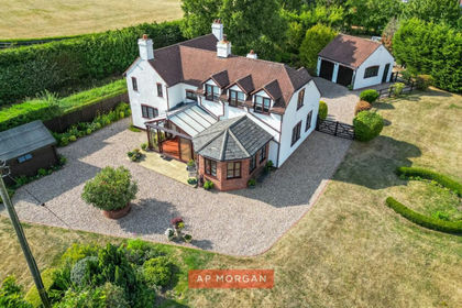 4 acres of House with Land for sale in Beoley