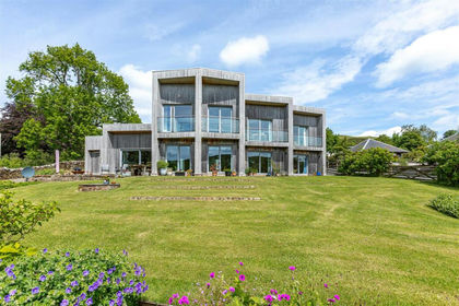 1.6 acres of House with Land for sale in Berwickshire, Roxburgh and Selkirk