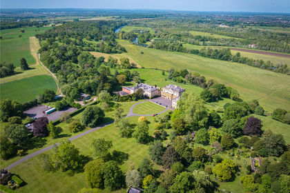 1054 acres of Country Estate for sale in Oxfordshire
