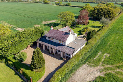 1 acre of House with Land for sale in Lea-by-Backford