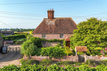 1.5 acres of House with Land for sale in Rodmersham