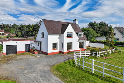 1.8 acres of House with Land for sale in Central Ayrshire