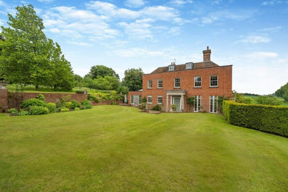 1.1 acres of Land for sale in Elham