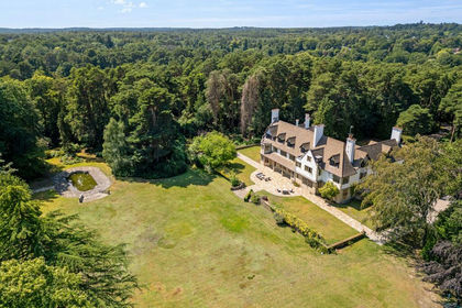 11.5 acres of House with Land for sale in Windlesham
