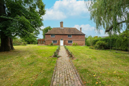 1 acre of Land for sale in Appledore