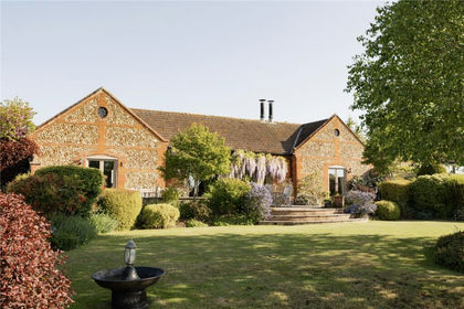 Barn Conversion for sale in Bylaugh