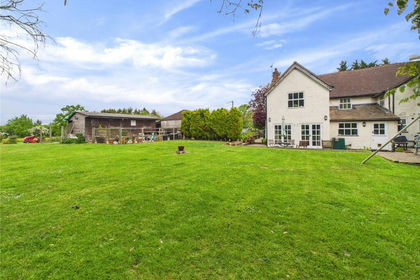 2.5 acres of Land for sale in Rettendon