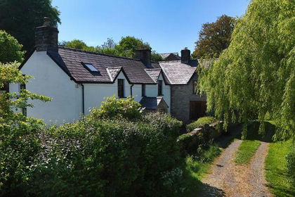 11 acres of Land for sale in Llangattock