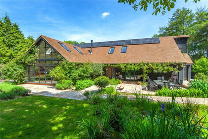 1.6 acres of House with Land for sale in Turville