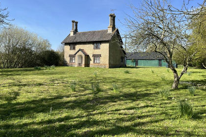4.7 acres of Farmhouse for sale in Carbrooke