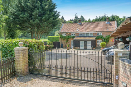 Barn Conversion for sale in Fritton and St. Olaves