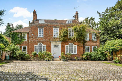 1 acre of House with Land for sale in Epsom and Ewell