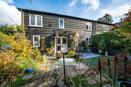 Barn Conversion for sale in Upper Clatford