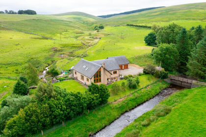1.3 acres of House with Land for sale in Dumfriesshire, Clydesdale and Tweeddale