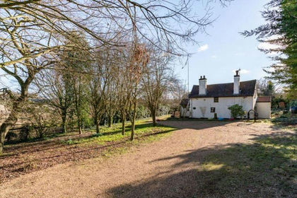 3.3 acres of Smallholding for sale in Therfield