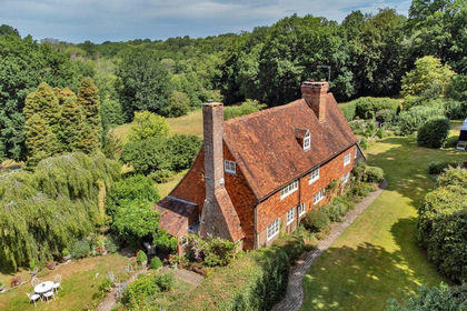3.5 acres of Farmhouse for sale in Brenchley and Matfield