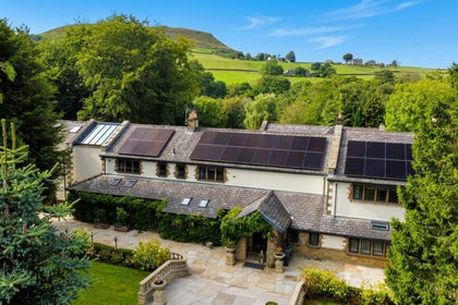 1.5 acres of House with Land for sale in Rossendale and Darwen