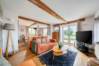 1.5 acres of House with Land for sale in Glyntraian