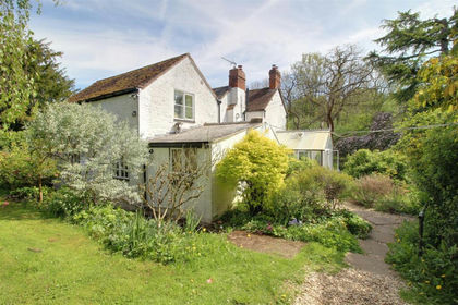 1.2 acres of Land for sale in Gorsley and Kilcot