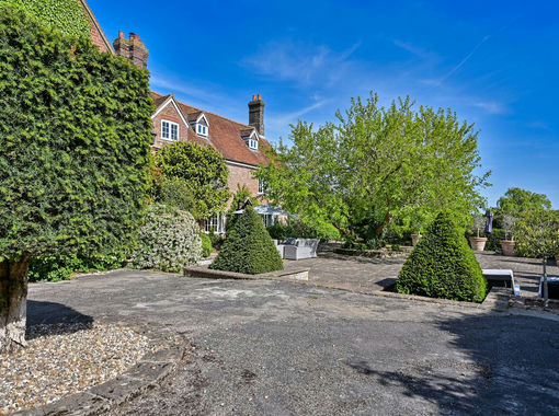 20 acres of Equestrian property for sale in Dunstable