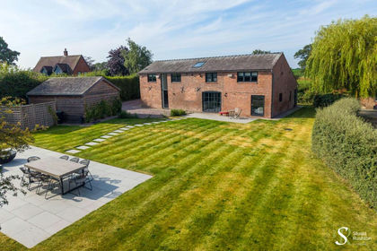 Barn Conversion for sale in Tabley Superior