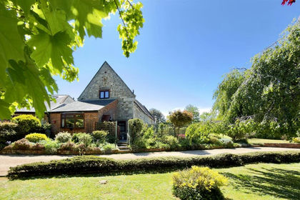 Barn Conversion for sale in Freshwater