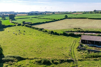 3.4 acres of Agricultural Land for sale in Lopen