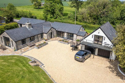 2.5 acres of Barn Conversion for sale in Llandow