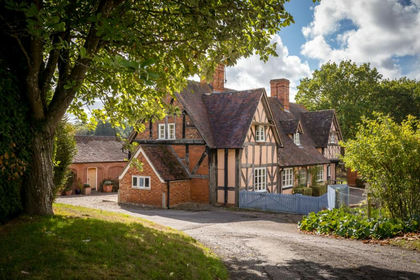 3 acres of Land for sale in Bushley