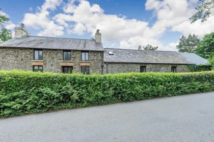 22 acres of Agricultural Land for sale in Llanwenog