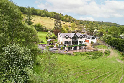 4 acres of House with Land for sale in Otley